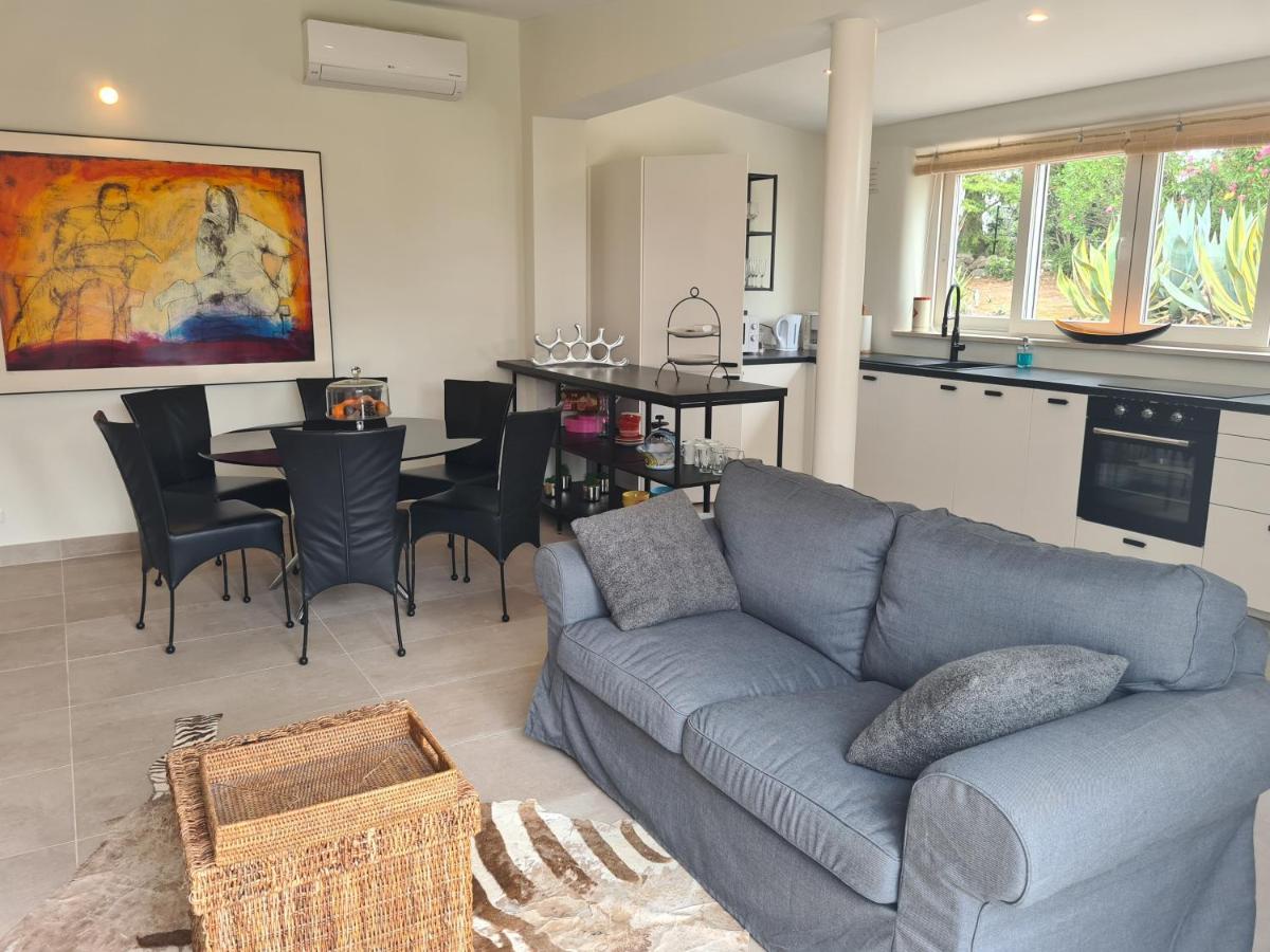 Quinta Omorka Suites ลากอส ภายนอก รูปภาพ